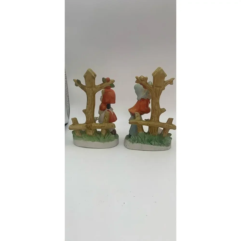 Vintage Artmark Lot Of 2 Boy‎ & Girl Figurines With Ducks Birdhouse Apple Tree
